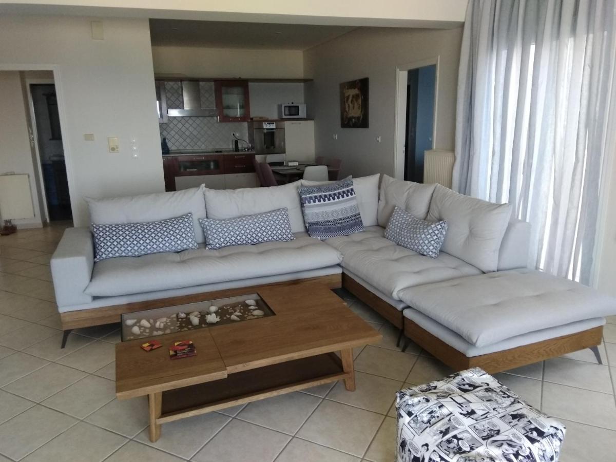 Luxury Seaview Apartment By The Sea Saronida エクステリア 写真