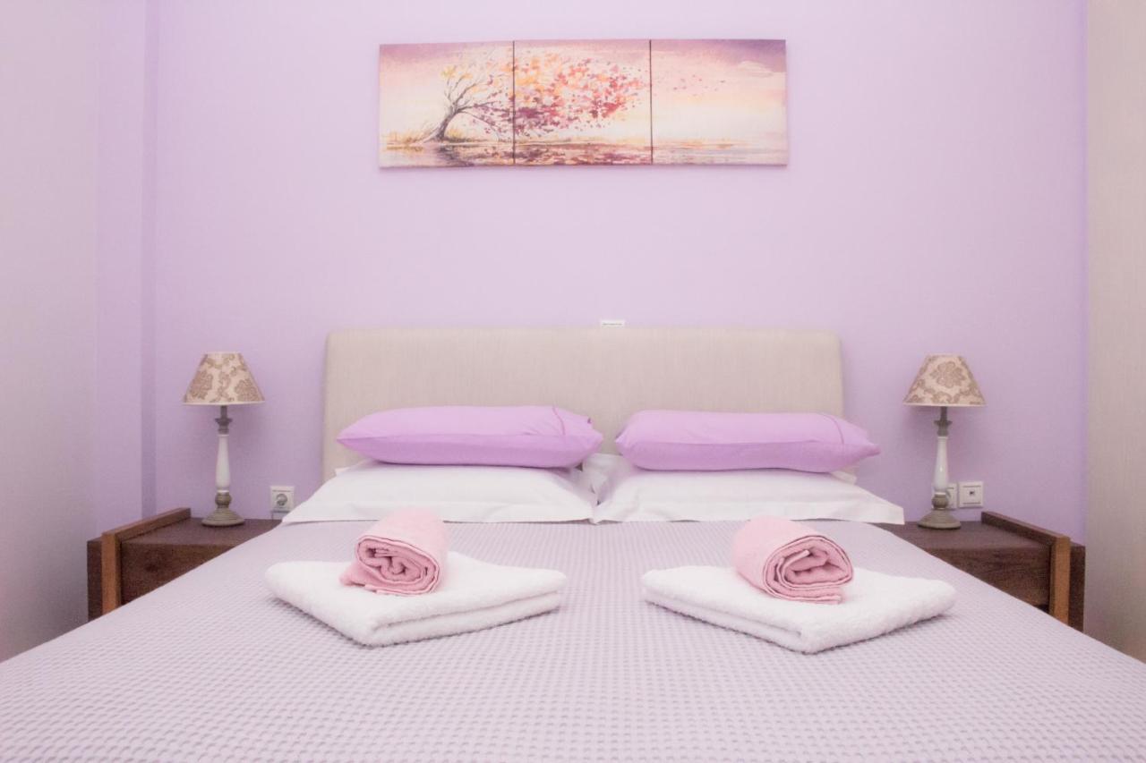 Luxury Seaview Apartment By The Sea Saronida エクステリア 写真