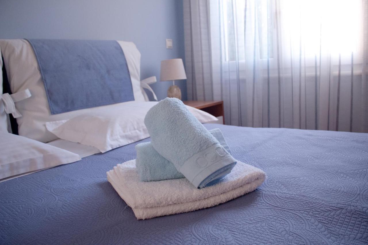 Luxury Seaview Apartment By The Sea Saronida エクステリア 写真