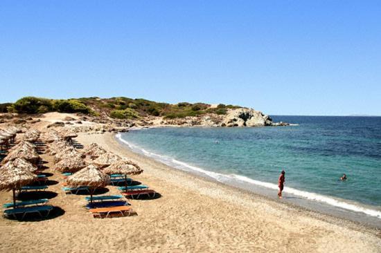 Luxury Seaview Apartment By The Sea Saronida エクステリア 写真